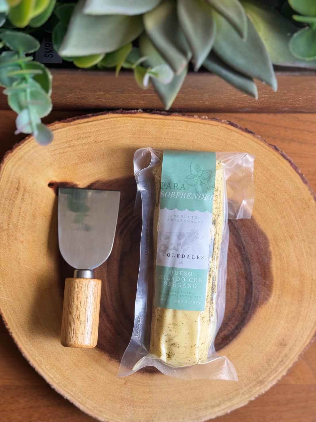 Queso hilado con orégano x 200 gr
